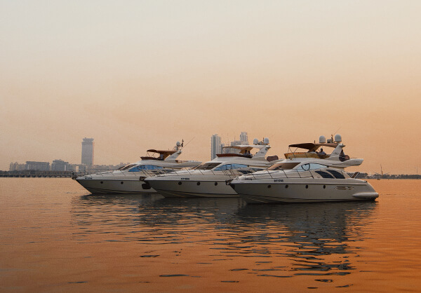 luxury yacht jbr dubai